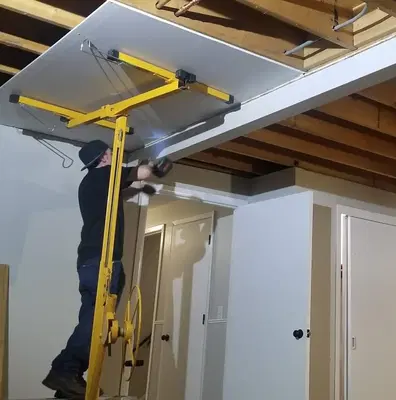 Home Repair Expert Photo