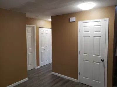 Home Repair Expert Photo