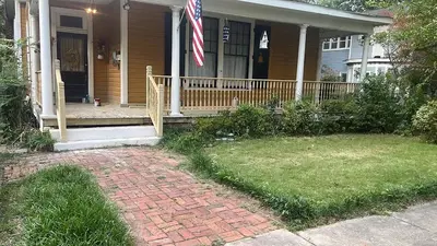 Home Repair Expert Photo