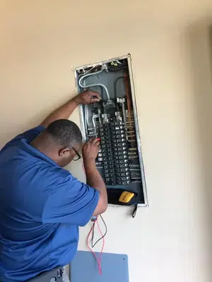 Home Repair Expert Photo