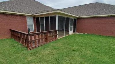 Home Repair Expert Photo