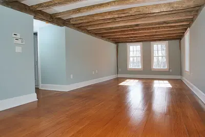 Home Repair Expert Photo