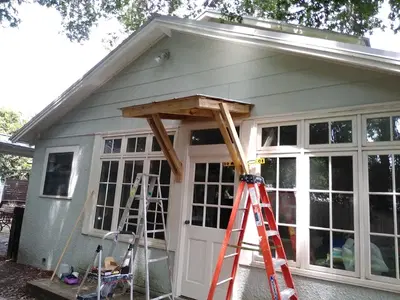 Home Repair Expert Photo