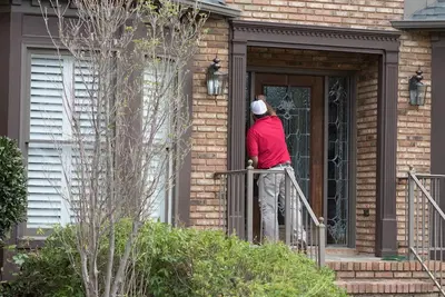 Home Repair Expert Photo
