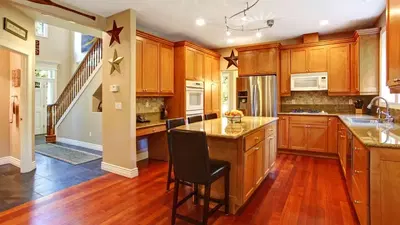 Home Repair Expert Photo