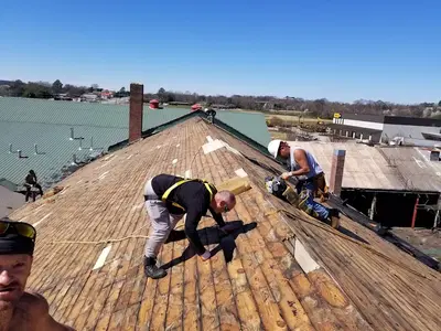 Home Repair Expert Photo