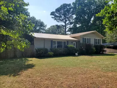 Home Repair Expert Photo