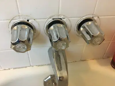 Home Repair Expert Photo