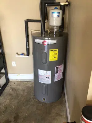 Home Repair Expert Photo