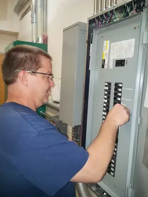 Home Repair Expert Photo