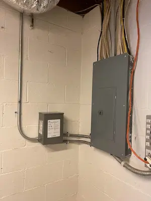 Home Repair Expert Photo