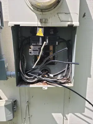Home Repair Expert Photo