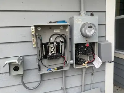 Home Repair Expert Photo