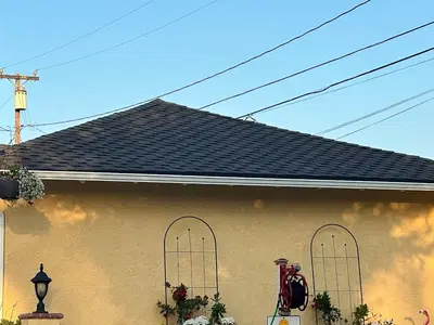 B & M Roofing