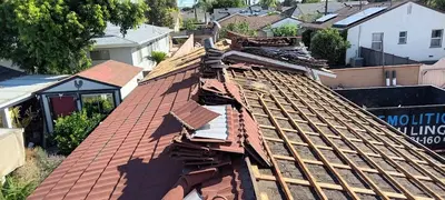 Velasquez Hauling demolition and Roofing