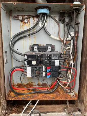 110/220V Electric Co.