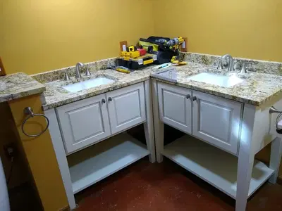 R & J Plumbing
