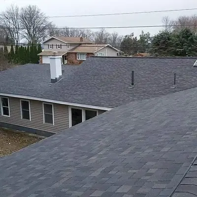 LA Roofing LLC