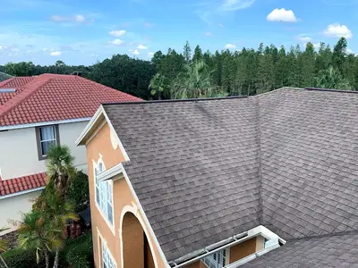 Red Roof Men