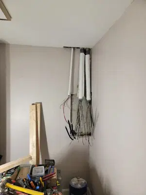 Jamie "The Electrician"