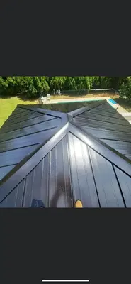Reyes Roofing
