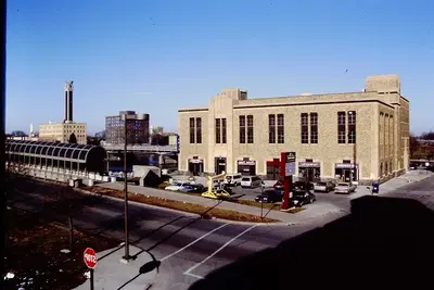 River Plaza Building
