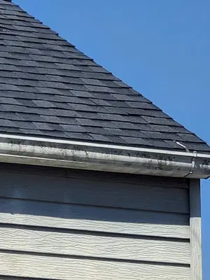 Deever Roofing Inc
