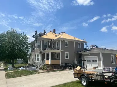 Iowa Roofing & Exteriors