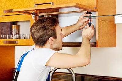 Hammer and Tool Handyman