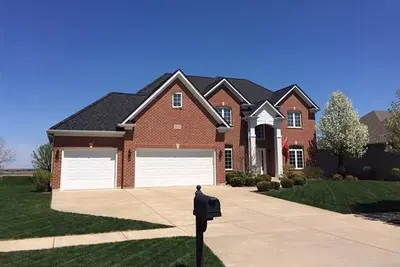 A & E Roofing and Siding Inc