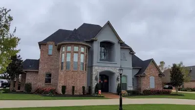Custom Exteriors LLC