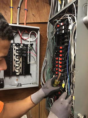 24/7 Electrical services