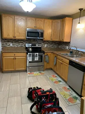 FamiLE Home Services LLC