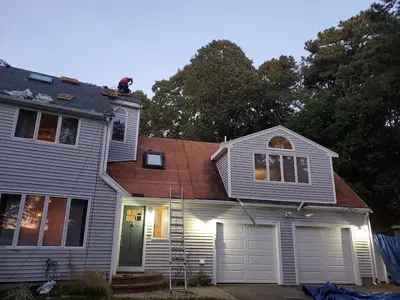 D Light & Sons Roofing