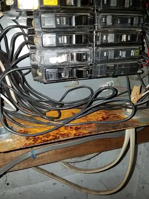 Julio A Lopez electrician