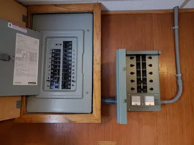 Flash Electric LLC