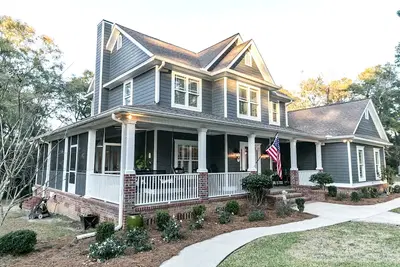 Peak and Valley Roofing
