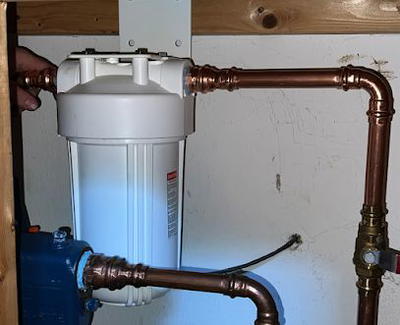 1-Tom-Plumber