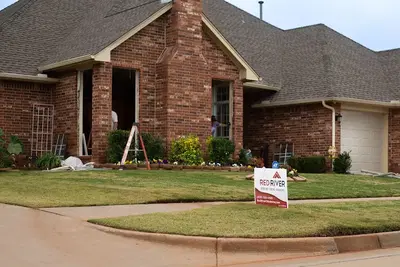 Red River Roofing