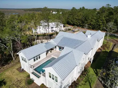 Martinelli Roofing