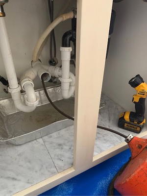 Smith's Plumbing Services