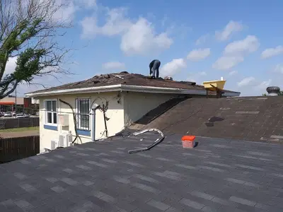 Brisas Roofing