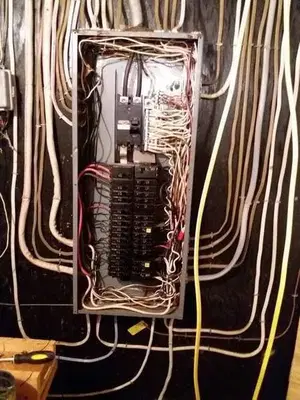 Apu Electric LLC