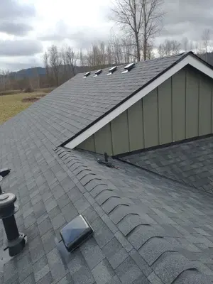 Reyes Roofing & Siding LLC