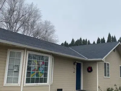 EAGLE ROOFING & SIDING LLC
