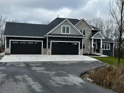 Pierce Roofing LLC